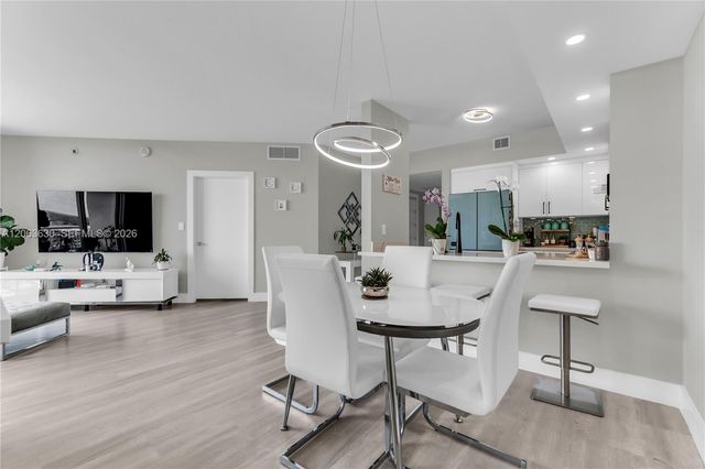 9066 SW 73rd Court 1208, Miami, FL 33156