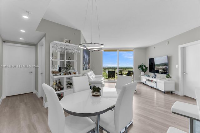 9066 SW 73rd Court 1208, Miami, FL 33156