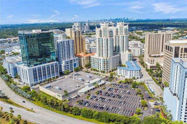 9066 SW 73rd Court 1208, Miami, FL 33156