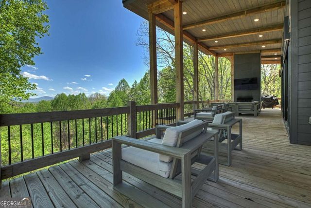 315 Blue Berry Ridge, Morganton, GA 30560
