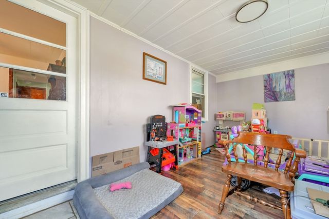 105 Enfield St, Pawtucket, RI 02861