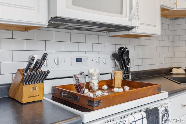 1506 N 5th Street, St Charles, MO 63301