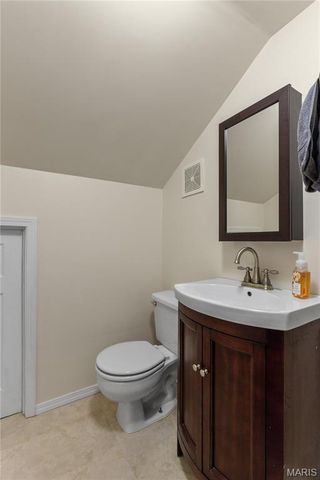 1506 N 5th Street, St Charles, MO 63301