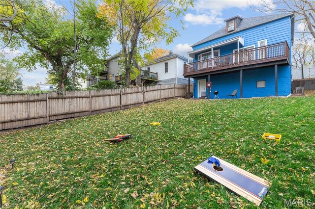 1506 N 5th Street, St Charles, MO 63301