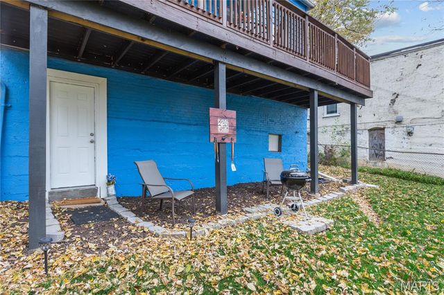 1506 N 5th Street, St Charles, MO 63301
