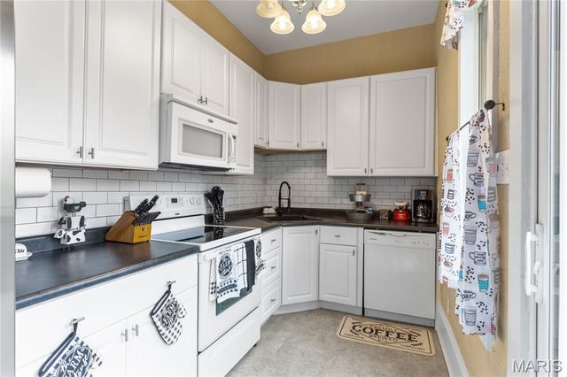 1506 N 5th Street, St Charles, MO 63301