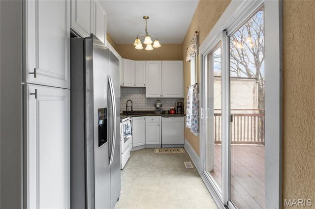 1506 N 5th Street, St Charles, MO 63301