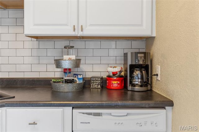1506 N 5th Street, St Charles, MO 63301