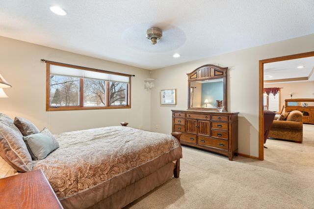 1260 Collegeway, Worthington, MN 56187