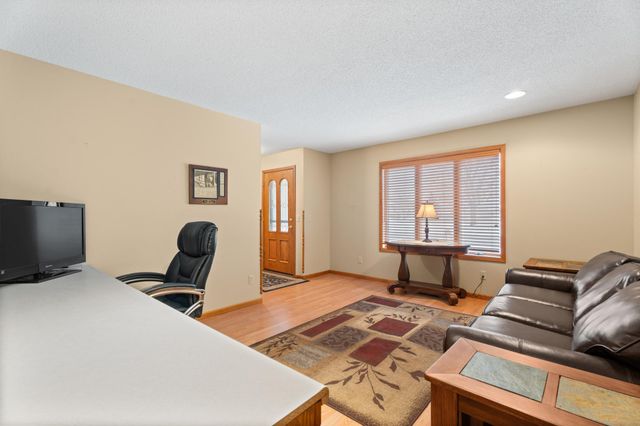 1260 Collegeway, Worthington, MN 56187