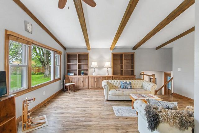 619 12th Avenue, New Glarus, WI 53574