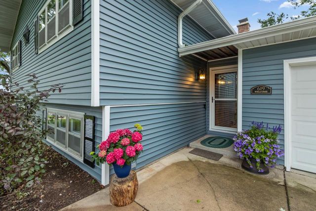619 12th Avenue, New Glarus, WI 53574