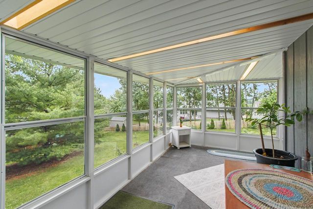 619 12th Avenue, New Glarus, WI 53574