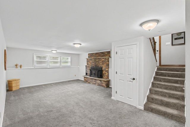 619 12th Avenue, New Glarus, WI 53574