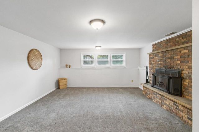 619 12th Avenue, New Glarus, WI 53574