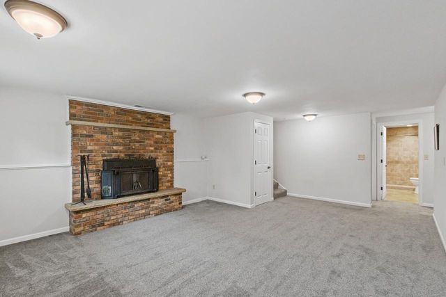 619 12th Avenue, New Glarus, WI 53574