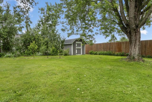 619 12th Avenue, New Glarus, WI 53574