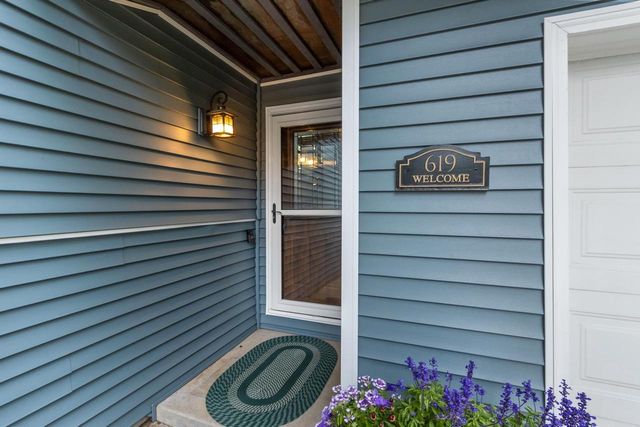 619 12th Avenue, New Glarus, WI 53574