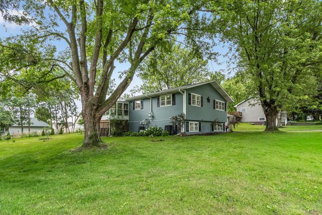 619 12th Avenue, New Glarus, WI 53574