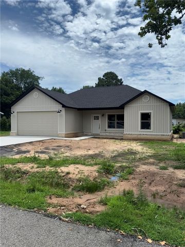 3504 E 4th Street, Russellville, AR 72802