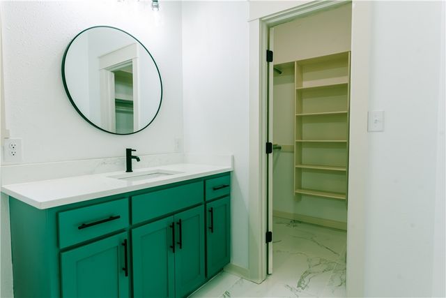 3504 E 4th Street, Russellville, AR 72802