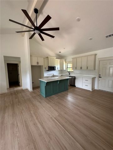 3504 E 4th Street, Russellville, AR 72802