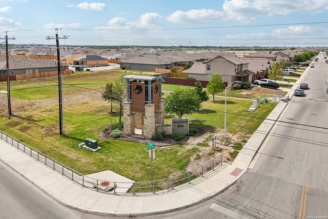 2426 McCrae, New Braunfels, TX 78130