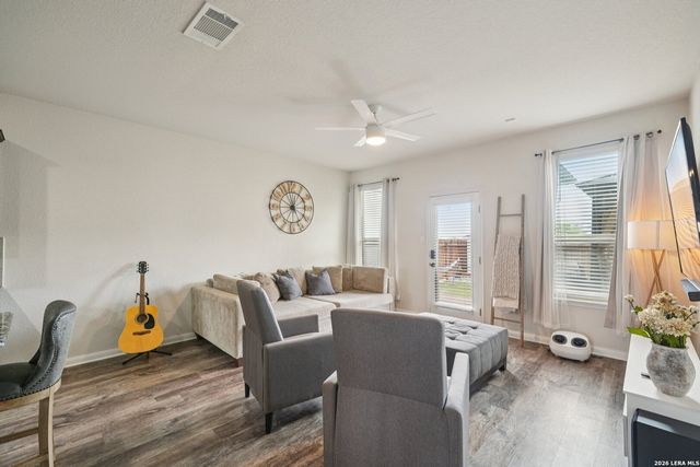 2426 McCrae, New Braunfels, TX 78130