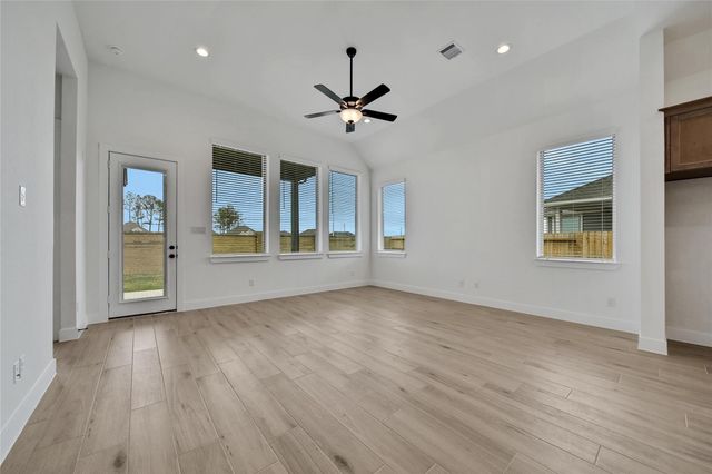 13107 Wood Leaf Park, Tomball, TX 77375
