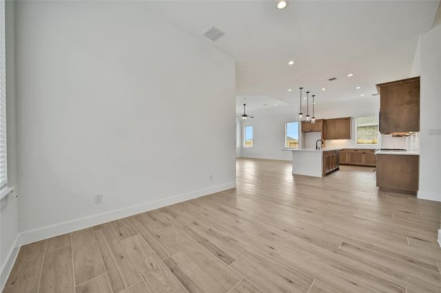 13107 Wood Leaf Park, Tomball, TX 77375