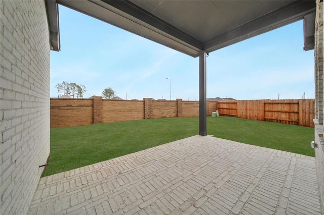 13107 Wood Leaf Park, Tomball, TX 77375