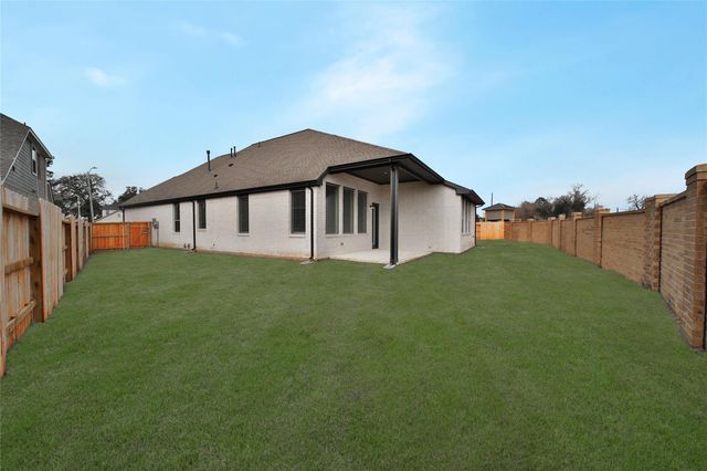 13107 Wood Leaf Park, Tomball, TX 77375