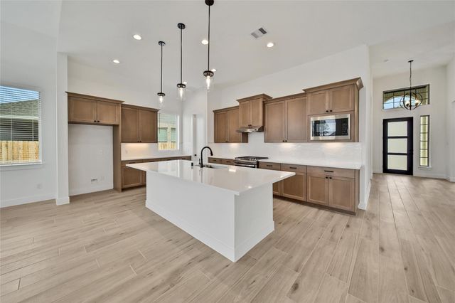 13107 Wood Leaf Park, Tomball, TX 77375