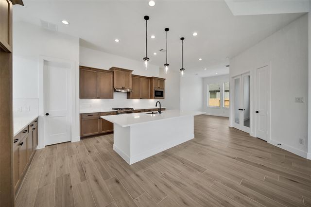 13107 Wood Leaf Park, Tomball, TX 77375