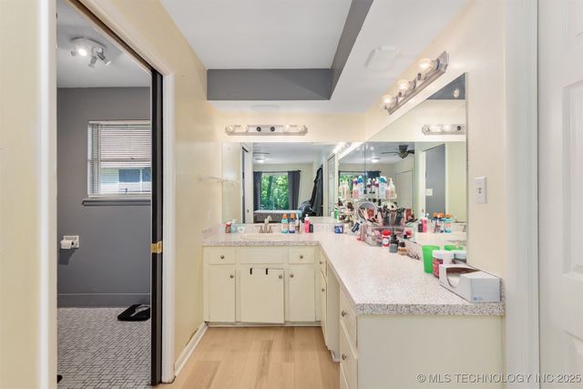 1014 SE 3rd Street, Wagoner, OK 74467