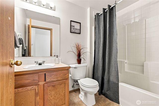 910 27th Avenue SE, Puyallup, WA 98374