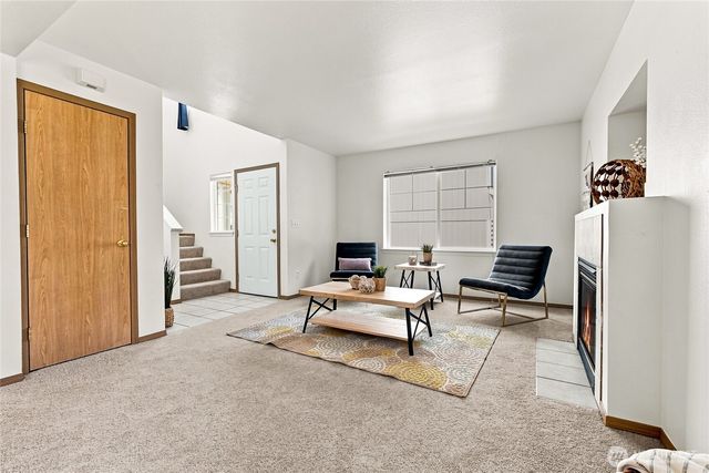 910 27th Avenue SE, Puyallup, WA 98374