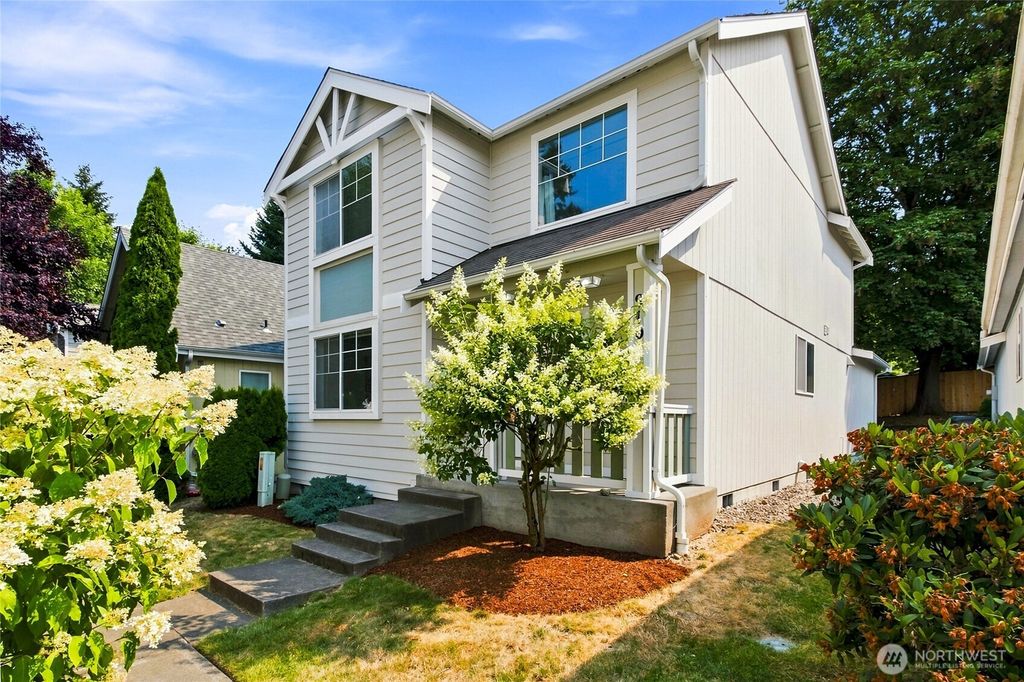910 27th Avenue SE, Puyallup, WA 98374