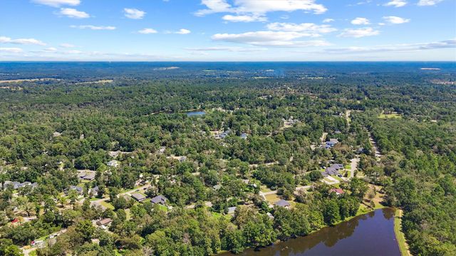 3816 Sam Houston, Willis, TX 77378