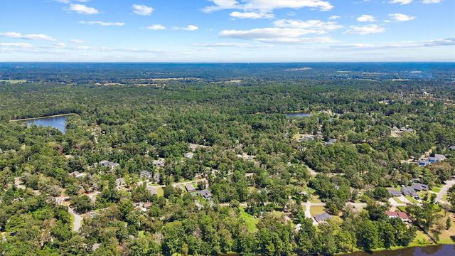 3816 Sam Houston, Willis, TX 77378