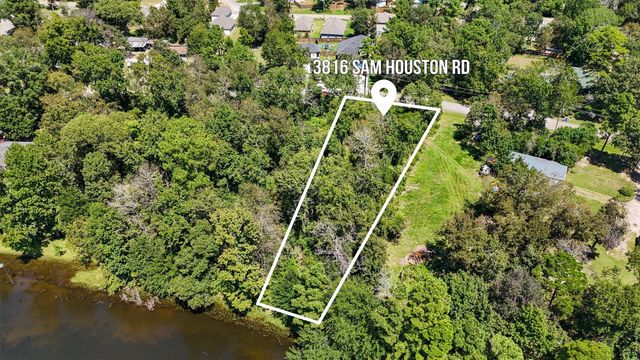 3816 Sam Houston, Willis, TX 77378