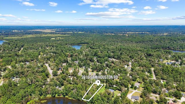 3816 Sam Houston, Willis, TX 77378