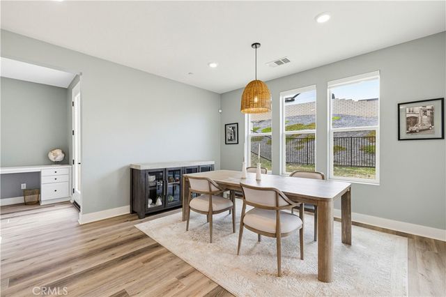 30012 Chestnut Lane, Castaic, CA 91384