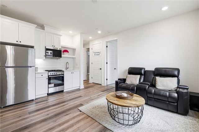 30012 Chestnut Lane, Castaic, CA 91384