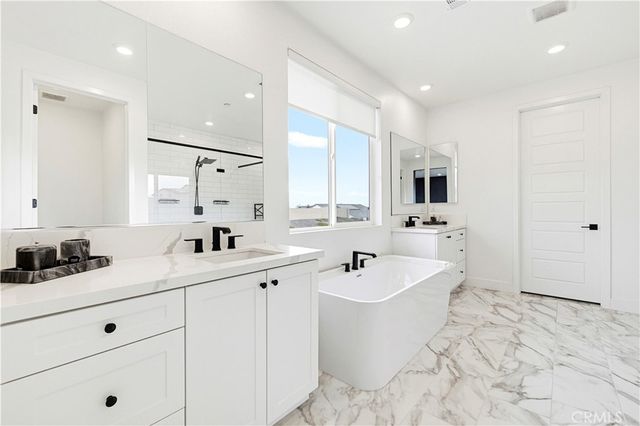 30012 Chestnut Lane, Castaic, CA 91384