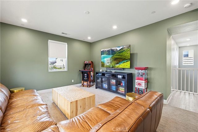 30012 Chestnut Lane, Castaic, CA 91384
