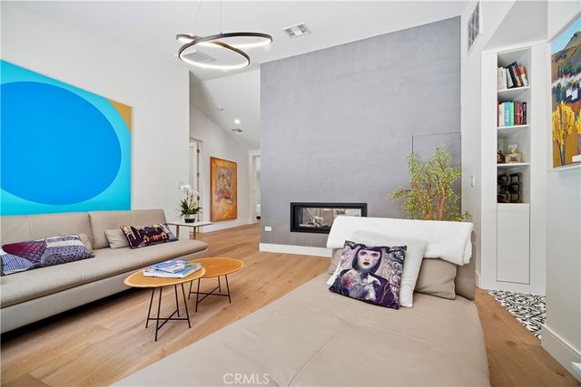 13646 Valley Vista, Sherman Oaks, CA 91423