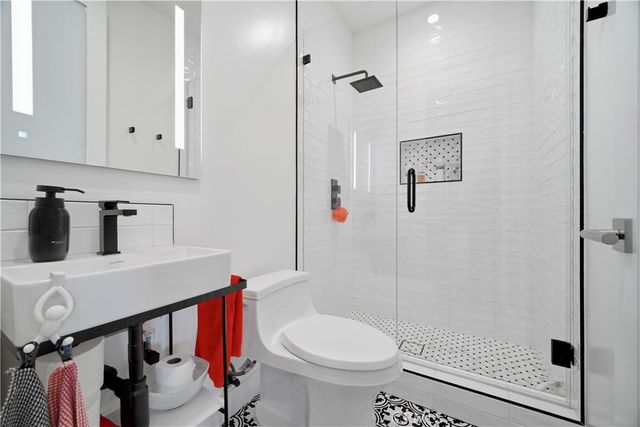 13646 Valley Vista, Sherman Oaks, CA 91423