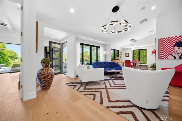 13646 Valley Vista, Sherman Oaks, CA 91423