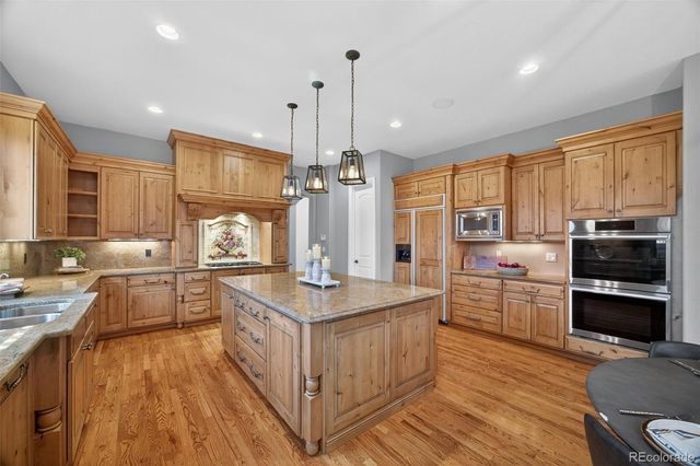 5769 Daniels Gate Place, Castle Pines, CO 80108